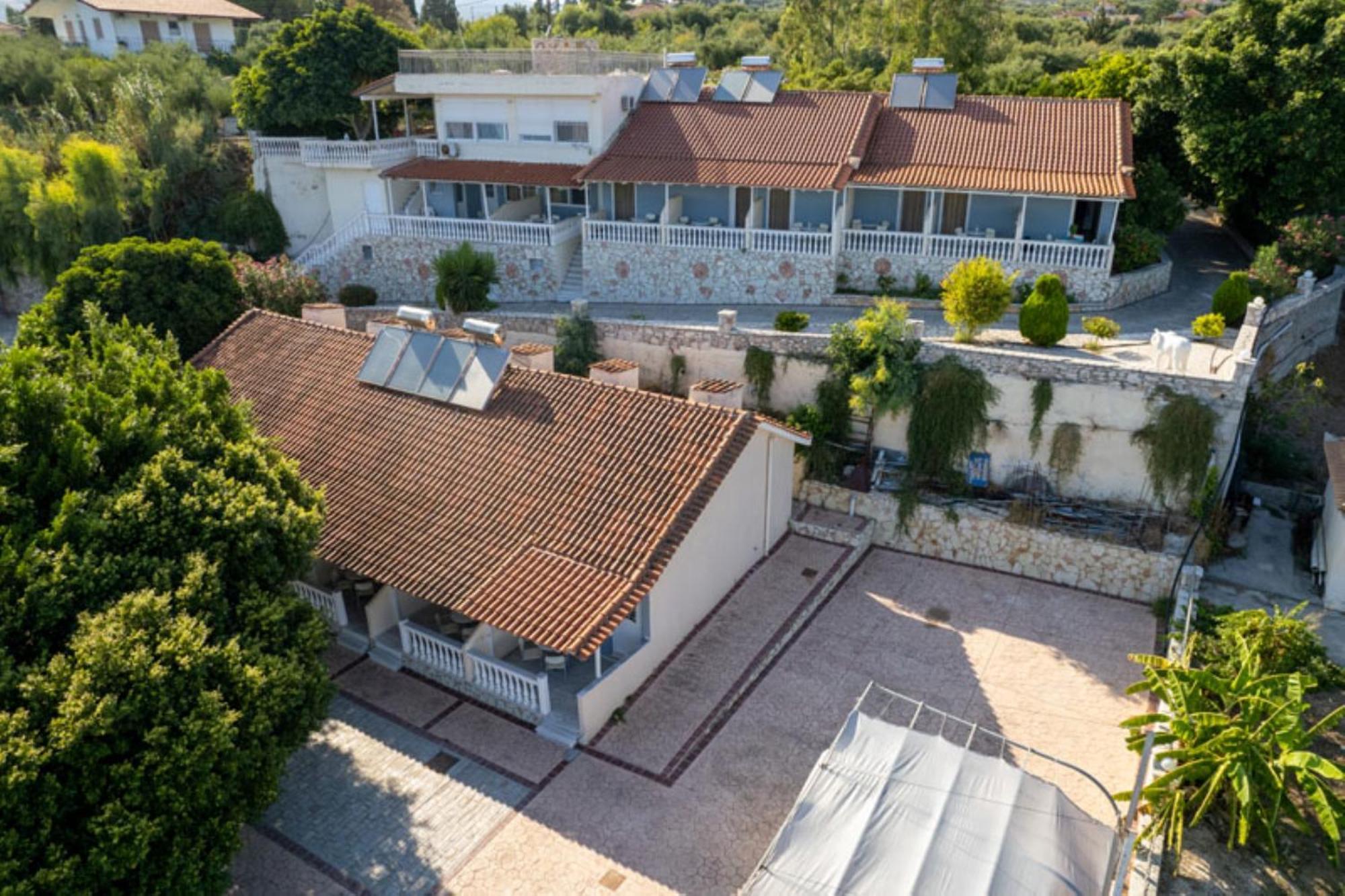 Pansion Koroni L'Antic Hotel Екстериор снимка