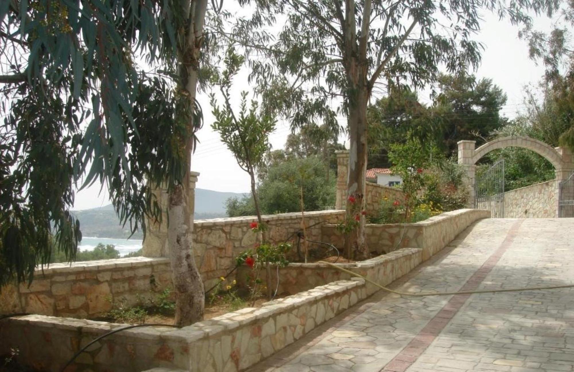 Pansion Koroni L'Antic Hotel Екстериор снимка