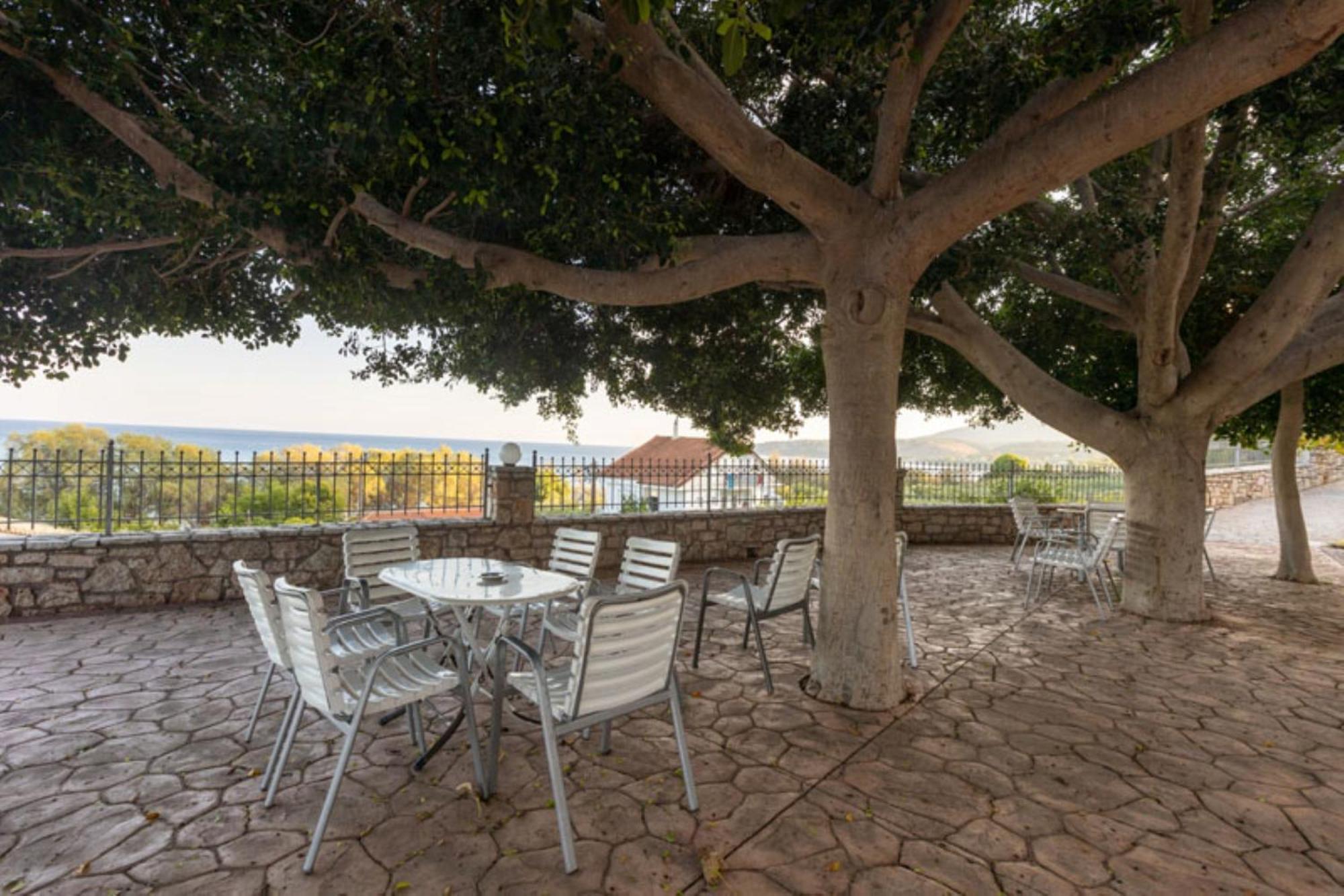 Pansion Koroni L'Antic Hotel Екстериор снимка