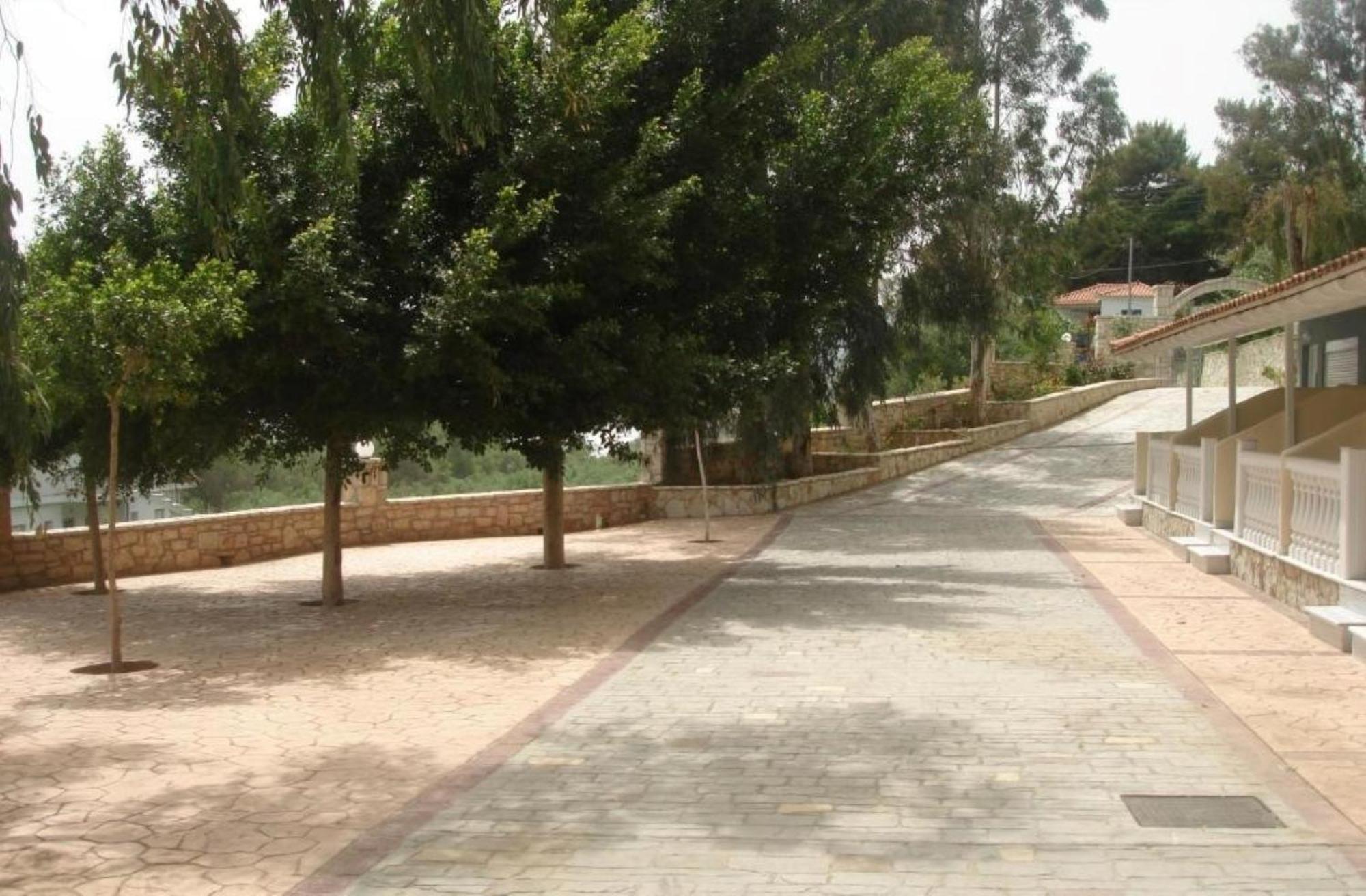 Pansion Koroni L'Antic Hotel Екстериор снимка