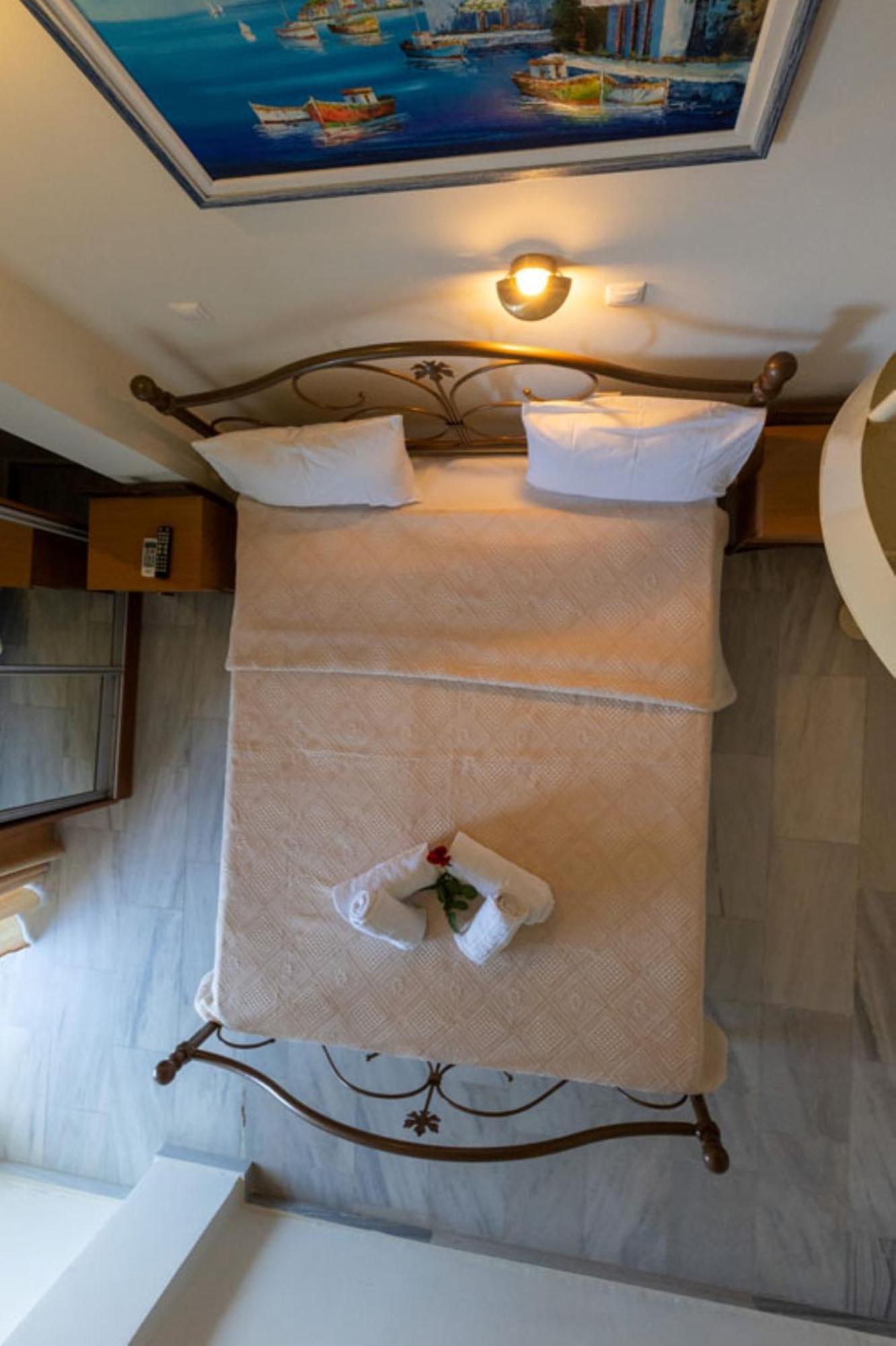 Pansion Koroni L'Antic Hotel Екстериор снимка