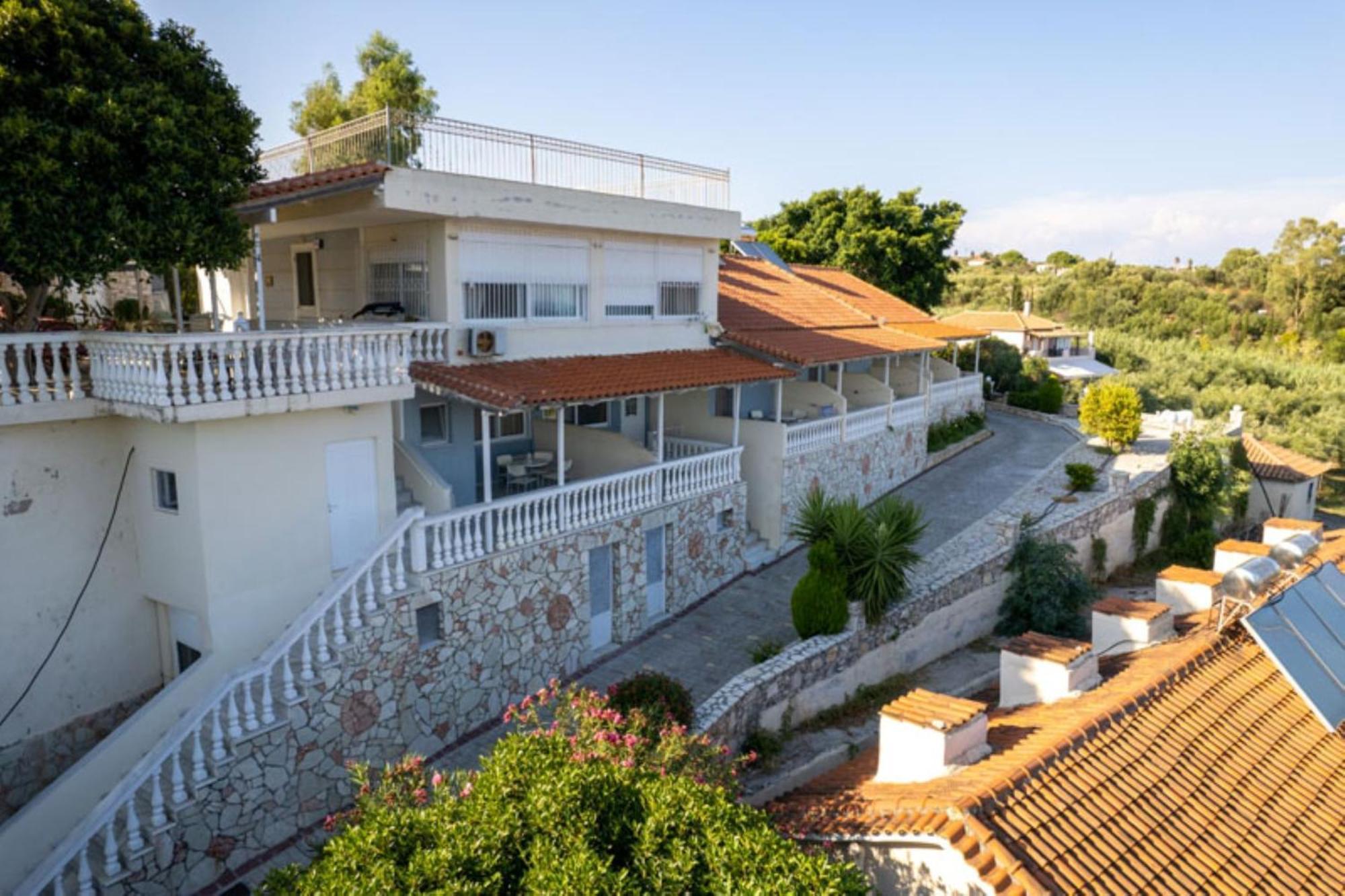 Pansion Koroni L'Antic Hotel Екстериор снимка
