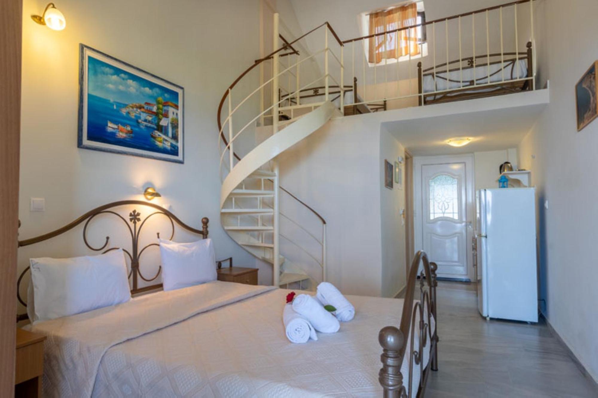 Pansion Koroni L'Antic Hotel Екстериор снимка