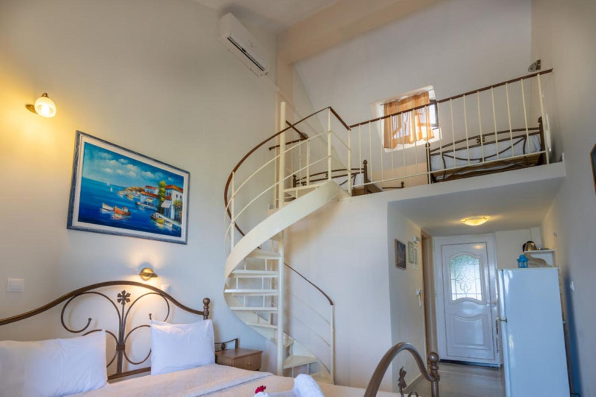 Pansion Koroni L'Antic Hotel Екстериор снимка
