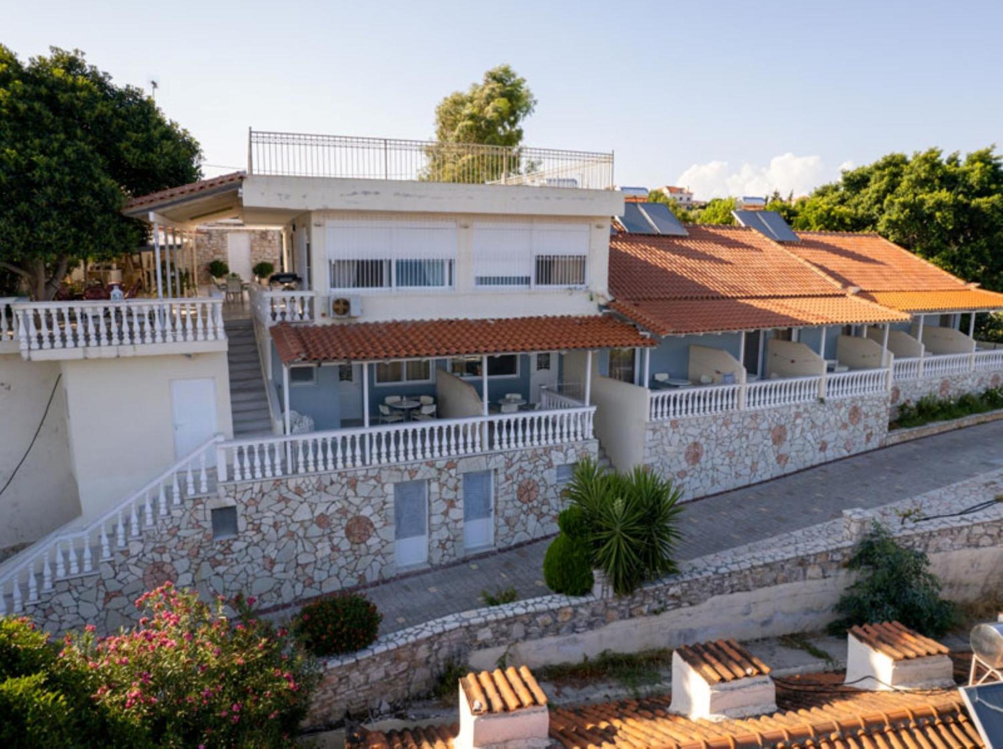 Pansion Koroni L'Antic Hotel Екстериор снимка